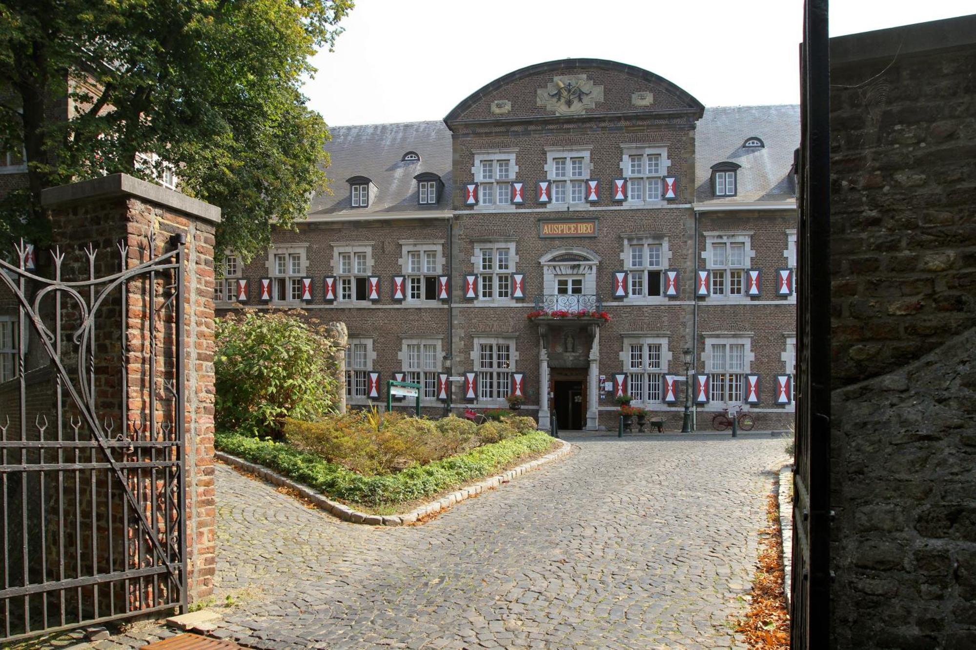 Abdij Hotel Rolduc Керкраде Экстерьер фото